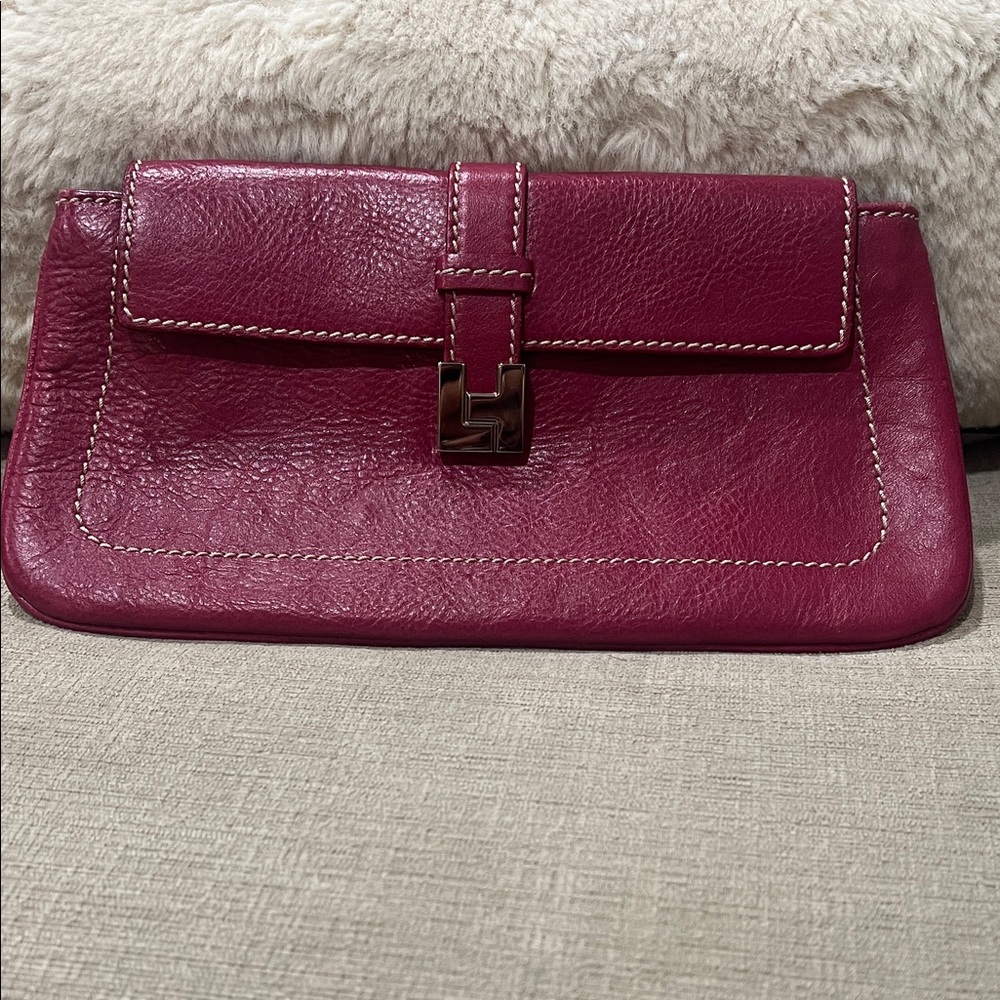 Chic Magenta Leather Clutch